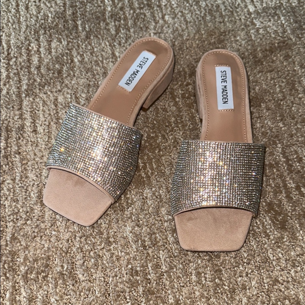 Steve Madden Beige and Glittery Silver Mules